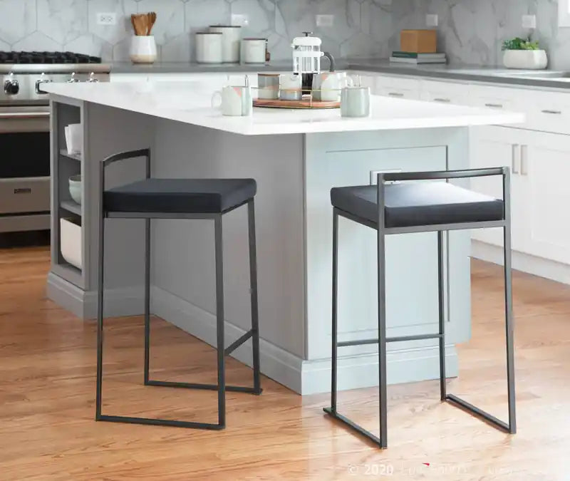 Tabouret de comptoir contemporain empilable en velours noir